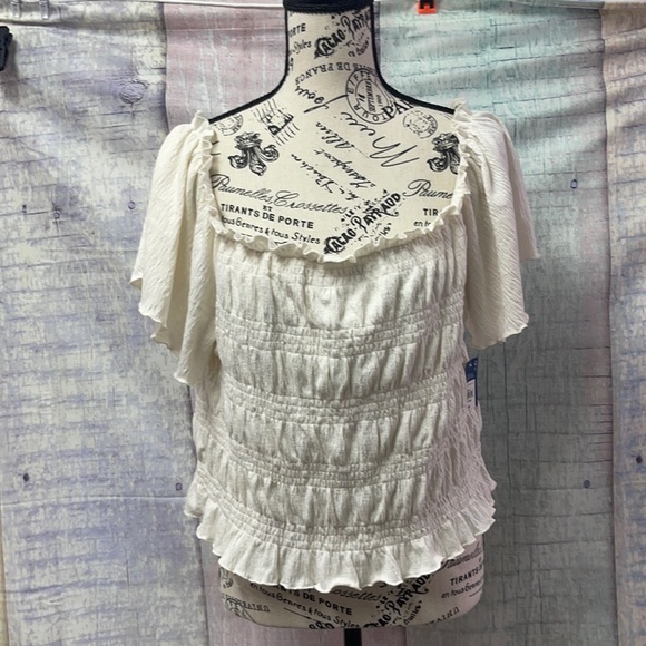 Arizona Jean Company Tops - Brand new with tags Woman’s Arizona top. Size XXL.